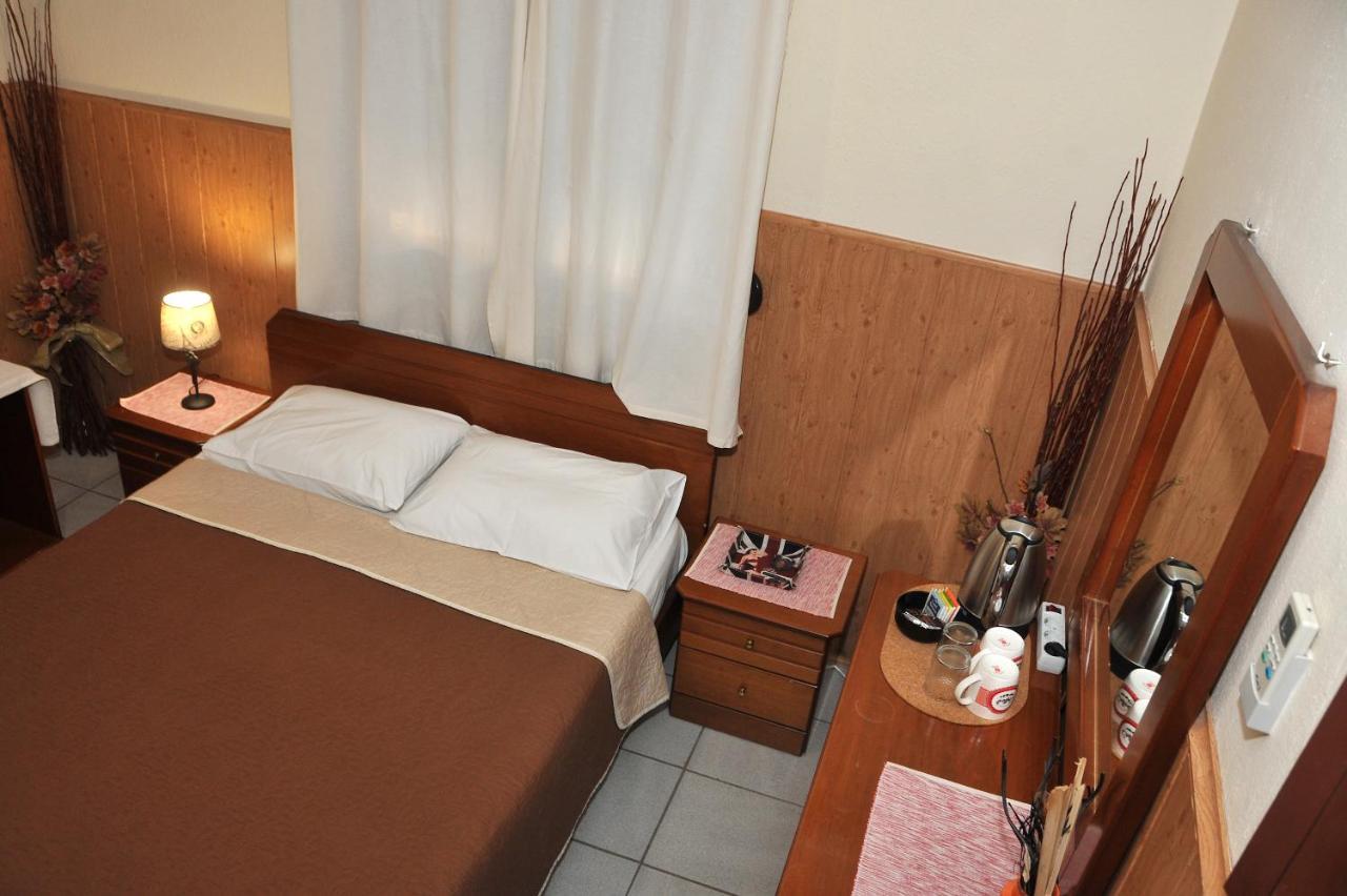 Guesthouse Bloutsos Rooms Kastrákion Eksteriør billede